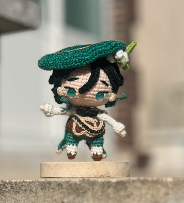 Poupée Venti au Crochet - Modèle Articulé, Taille 16 cm
